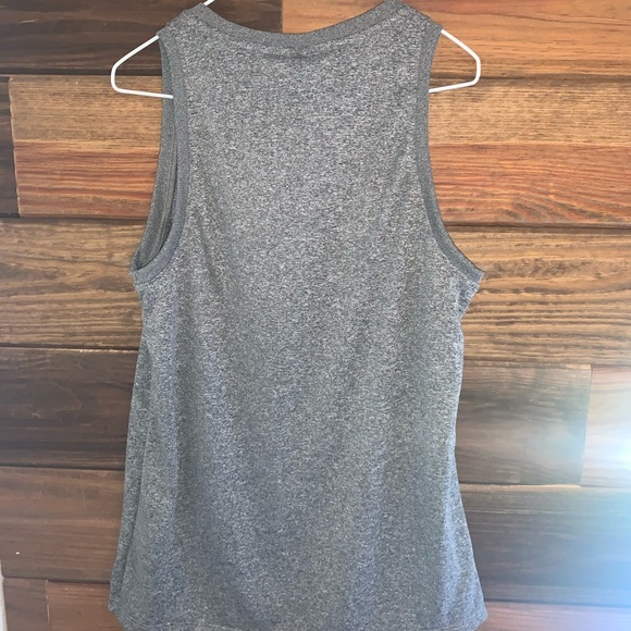 Nike tank top - Picture 2 of 4